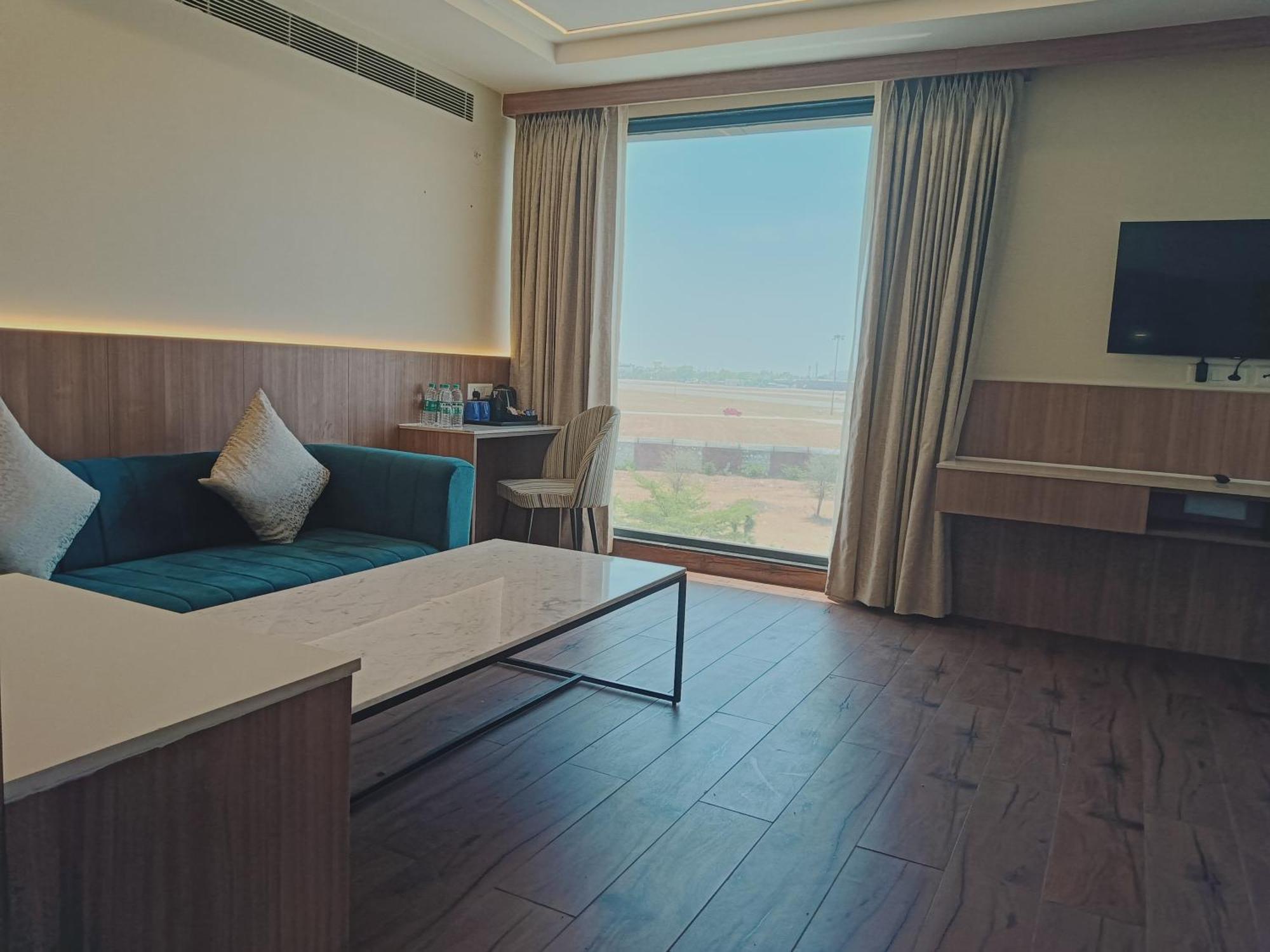 Cilantro Comfort Jaipur Extérieur photo