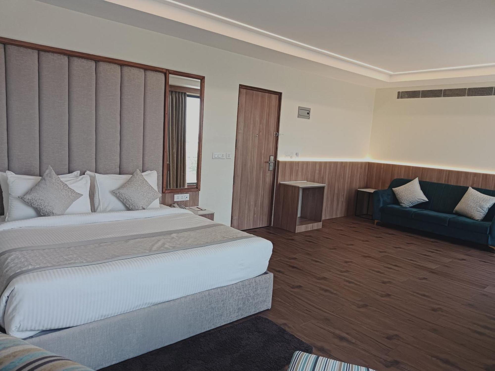Cilantro Comfort Jaipur Extérieur photo